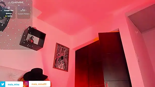 Sharon smiith online show from October 4, 2025, 12:19 am