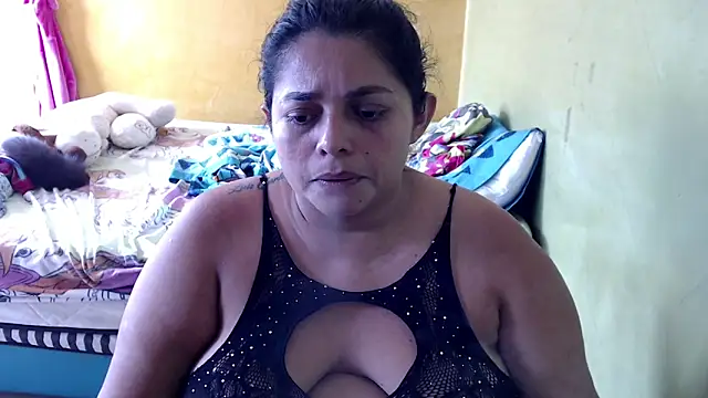 yulieth bbw online show from February 14, 2026, 7:10 pm