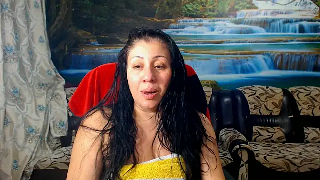 MoistMady online show from February 17, 2026, 11:00 pm
