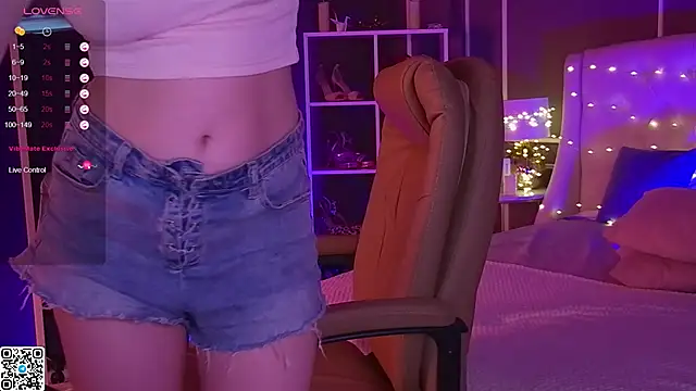 elinanortas online show from March 17, 2025, 7:24 am