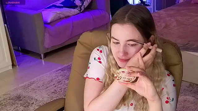 elinanortas online show from October 9, 2025, 1:14 am