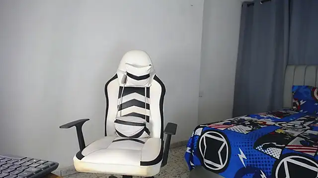 Snapshot of DavidAngell7 chatting on December 13, 2024, 8:09 am DavidAngell7 online show from December 13, 2024, 8:09 am