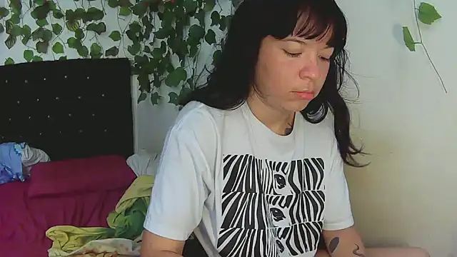 Snapshot of fresa_caliente chatting on March 4, 2025, 5:34 pm fresa caliente online show from March 4, 2025, 5:34 pm