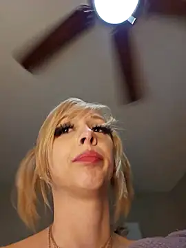 AmethystFoxx online show from February 13, 2025, 9:06 pm