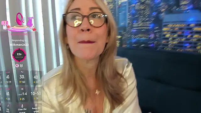 Snapshot of ashleymilf_1 chatting on February 22, 2025, 2:52 pm ashleymilf 1 online show from February 22, 2025, 2:52 pm