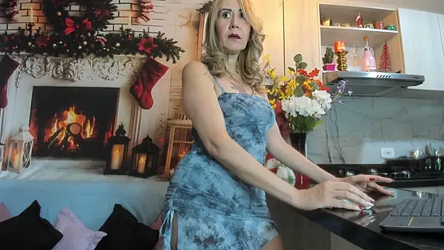 ashleymilf 1 online show from January 5, 2026, 5:49 pm