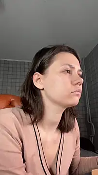 Snapshot of NinaVI chatting on September 14, 2025, 6:29 pm NinaVI online show from September 14, 2025, 6:29 pm