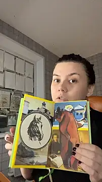 Snapshot of NinaVI chatting on February 1, 2026, 7:34 pm NinaVI online show from February 1, 2026, 7:34 pm