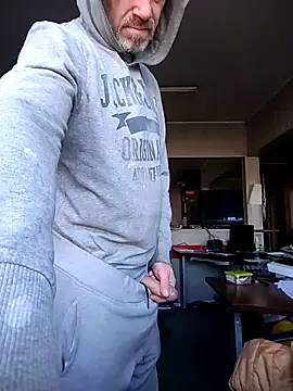 wilkalfa online show from April 2, 2026, 6:44 am