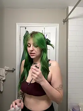 Snapshot of itsbabydashh chatting on April 15, 2026, 1:07 pm itsbabydashh online show from April 15, 2026, 1:07 pm