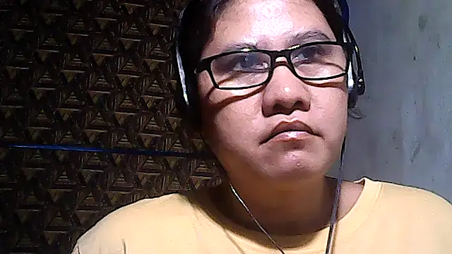 sweetsosie18 online show from March 5, 2026, 11:56 pm