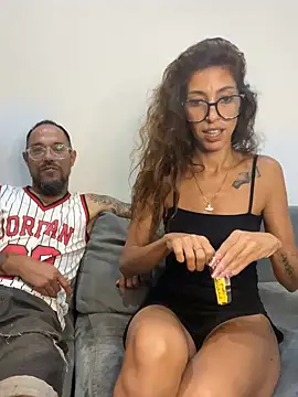 amanilouve online show from March 9, 2025, 11:25 am