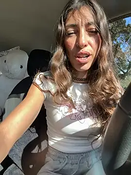 amanilouve online show from April 2, 2026, 2:26 pm