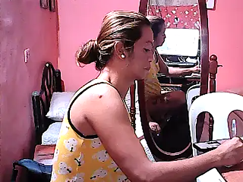 Snapshot of yummy_21xxx chatting on January 25, 2025, 5:18 am yummy 21xxx online show from January 25, 2025, 5:18 am