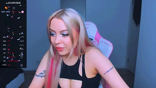 MonaLauu online show from March 20, 2025, 4:09 pm