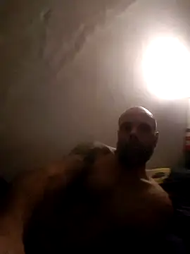 Snapshot of Ladyshaker82 chatting on February 26, 2025, 9:16 pm Ladyshaker82 online show from February 26, 2025, 9:16 pm