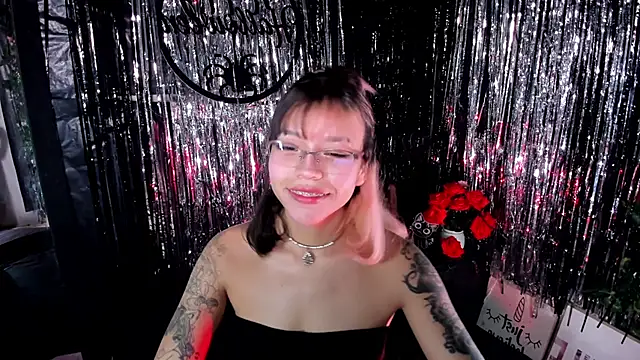 Snapshot of katalina_garcia chatting on November 2, 2025, 10:01 pm katalina garcia online show from November 2, 2025, 10:01 pm