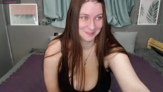 LiyaSilve online show from February 28, 2025, 1:05 am