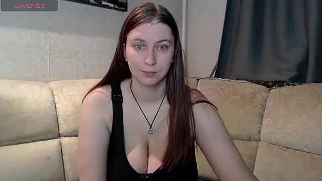 LiyaSilve online show from October 15, 2025, 2:06 pm