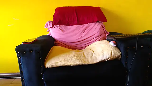 zuluboyxx online show from January 6, 2026, 7:01 am