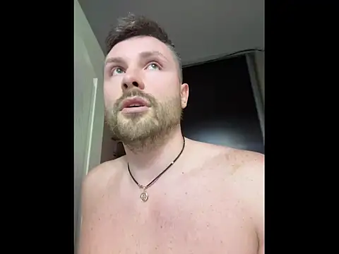 Snapshot of MartinBrandon chatting on May 6, 2026, 10:53 am MartinBrandon online show from May 6, 2026, 10:53 am