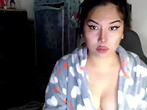 urqueendominant online show from September 16, 2025, 4:02 am