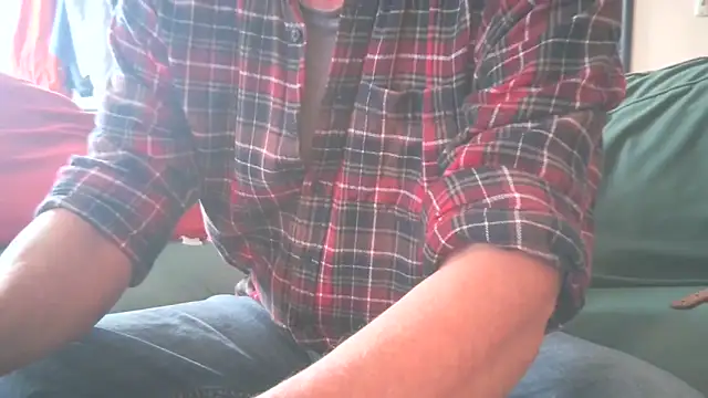 Snapshot of GorgeousMarketer chatting on September 21, 2025, 2:08 pm GorgeousMarketer online show from September 21, 2025, 2:08 pm