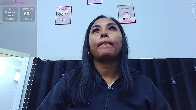 colombiamommy online show from February 26, 2025, 1:08 pm