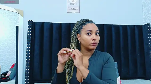 colombiamommy online show from March 25, 2026, 12:33 pm