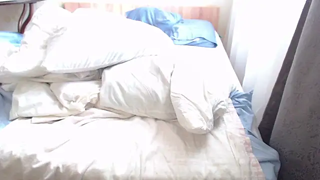 LoraPreston online show from March 20, 2025, 8:53 am