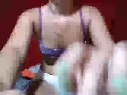 Snapshot of wild_jewel18 chatting on June 8, 2026, 12:14 am wild jewel18 online show from June 8, 2026, 12:14 am