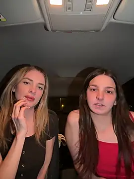 DoriDeluxe66 online show from March 22, 2025, 7:09 pm