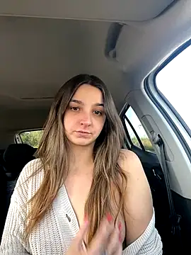 DoriDeluxe66 online show from November 13, 2025, 11:31 am