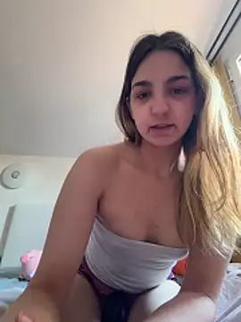 DoriDeluxe66 online show from March 16, 2026, 9:35 am