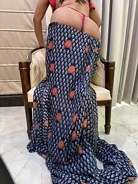 Snapshot of Ms_Divya chatting on April 11, 2026, 6:51 am Ms Divya online show from April 11, 2026, 6:51 am
