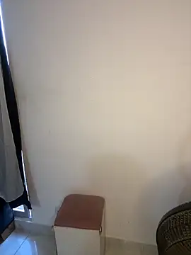 Snapshot of Sarita-candy chatting on October 26, 2025, 10:25 pm Sarita-candy online show from October 26, 2025, 10:25 pm