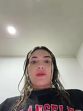 Snapshot of Sarita-candy chatting on April 6, 2026, 1:45 pm Sarita-candy online show from April 6, 2026, 1:45 pm