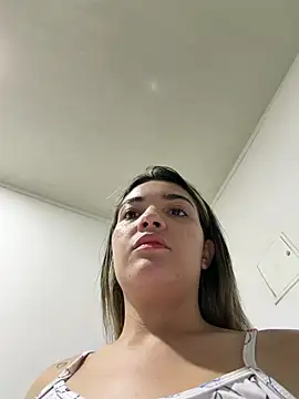 Snapshot of Sarita-candy chatting on April 13, 2026, 2:33 pm Sarita-candy online show from April 13, 2026, 2:33 pm