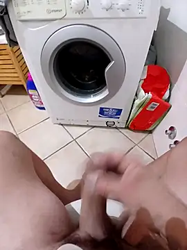 Snapshot of 74bob chatting on October 19, 2025, 4:24 am 74bob online show from October 19, 2025, 4:24 am