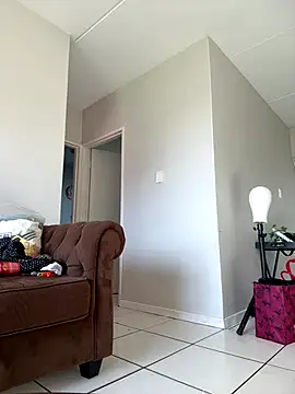 StupidNaturalPhatBooty  online show from December 18, 2025, 5:35 am