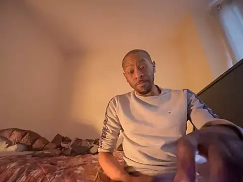 CuzzyB69 online show from March 3, 2025, 7:21 am