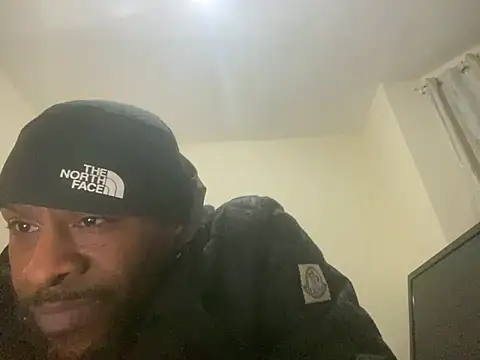 CuzzyB69 online show from March 18, 2025, 7:31 pm