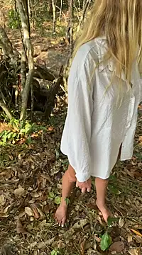 neighbours love online show from February 8, 2025, 8:09 am