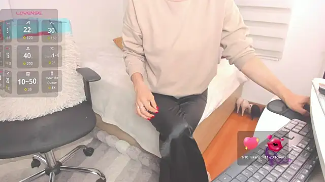 SharonVelvet online show from January 11, 2026, 11:59 am