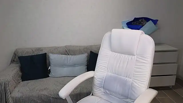 EvaMaddison online show from January 5, 2025, 4:25 am