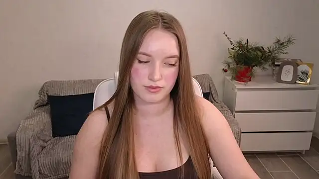 EvaMaddison online show from December 21, 2025, 6:37 pm