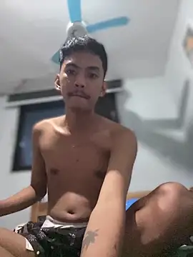 BoYofTheWorld 21 online show from April 24, 2026, 7:05 pm