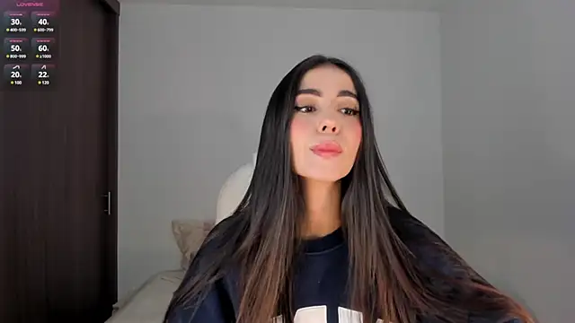 RebeccaBaxter online show from March 11, 2025, 12:44 am