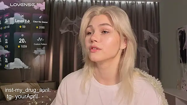 MyApril online show from October 28, 2025, 2:15 am