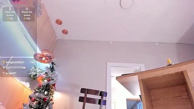 bonie lov online show from December 7, 2024, 1:58 am